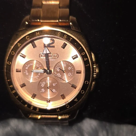 🌹Rose Gold Coach Watch🌹 - Picture 5 of 8